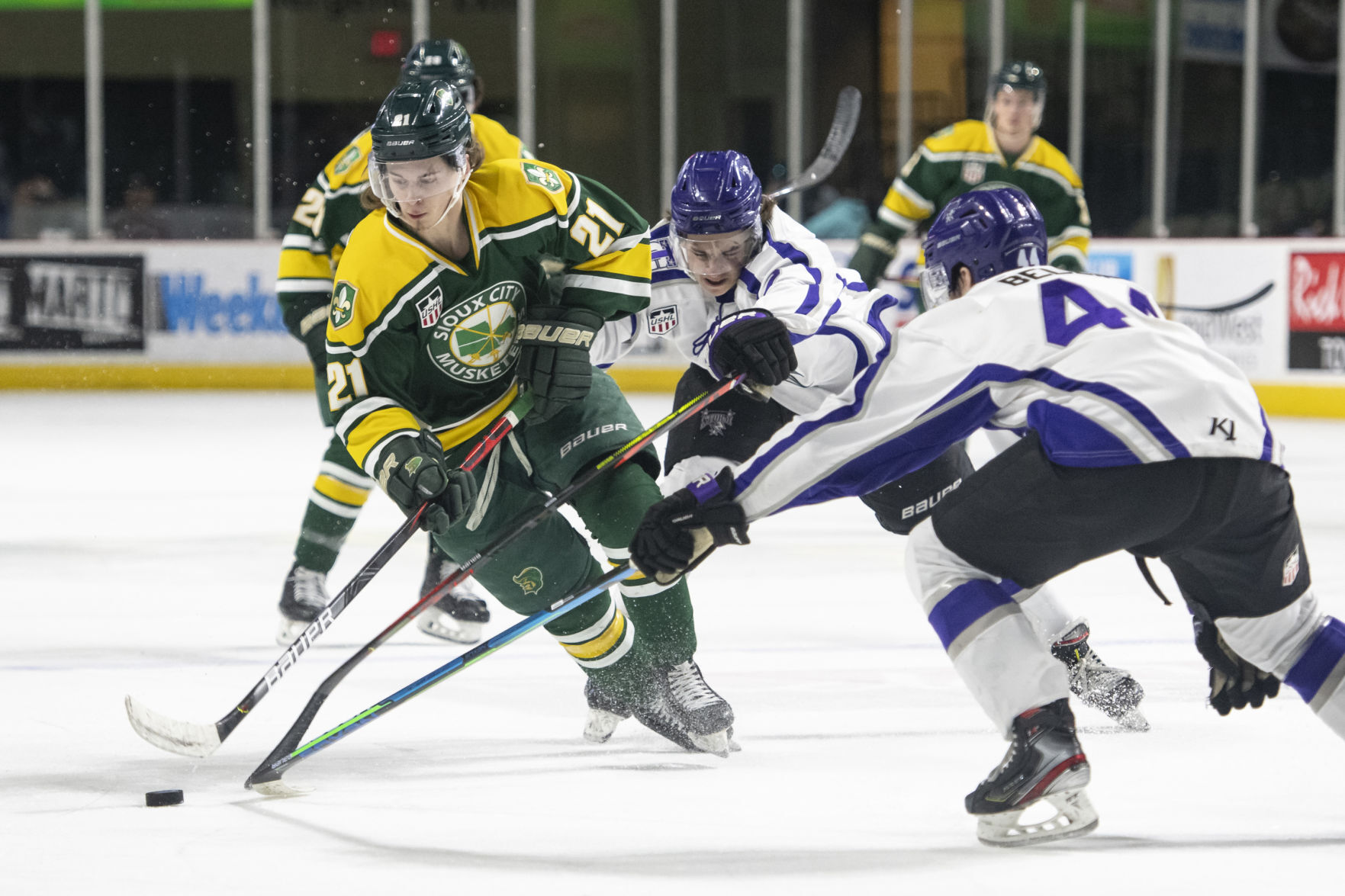 Musketeers defeat Tri-City Storm